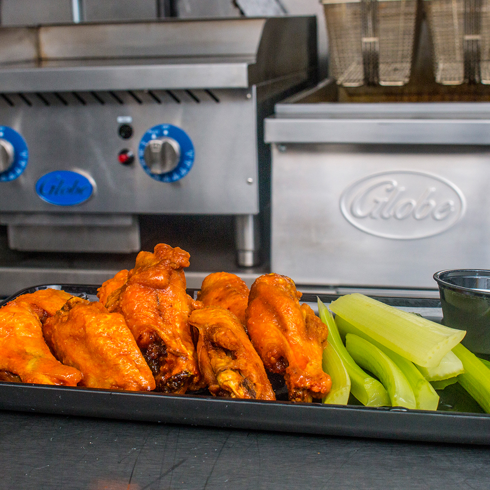 Globe Gas Fryer with Wings